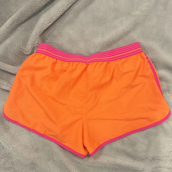 Under Armour Womens Athletic Shorts - Picture 2 of 5